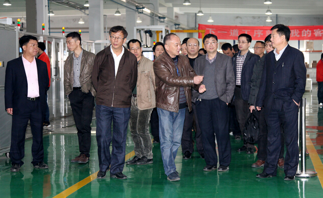 廣東省揭陽市揭東區政府代表團參觀江蘇冠航圖片